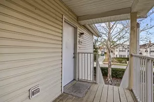 2910 Fox Squirrel Dr, Kissimmee, FL 34741 - Photo 2