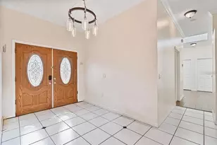 1030 Universal Rest Pl, Kissimmee, FL 34744 - Photo 4