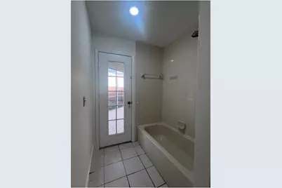 9224 Sunflower Dr, Tampa, FL 33647 - Photo 26