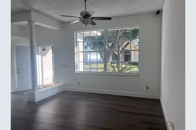 9224 Sunflower Dr, Tampa, FL 33647 - Photo 10