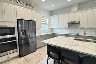 5371 Jubiloso Dr, Saint Cloud, FL 34771 - Photo 8