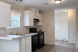 932 SE 40 Th Pl, Melrose, FL 32666 - Photo 2