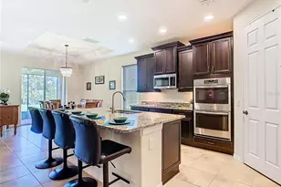 819 San Raphael St, Kissimmee, FL 34759 - Photo 12