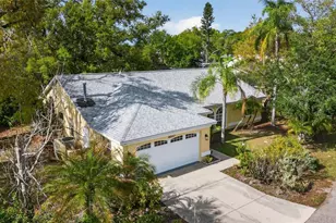 4667 Hamlets Grv Dr, Sarasota, FL 34235 - Photo 32