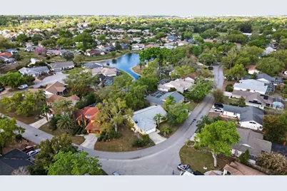 4667 Hamlets Grove Drive, Sarasota, FL 34235 - Photo 30