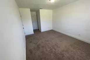 198 N Lake Ct, Kissimmee, FL 34743 - Photo 14