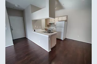 13215 Sanctuary Cove Drive #301, Temple Terrace, FL 33637 - Photo 8