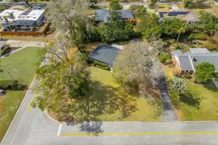 715 Eastover Cir, Deland, FL 32724 - Photo 12