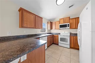 523 Chestnut Ave, Orange City, FL 32763 - Photo 8