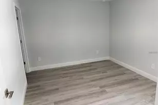 1725 Crystal Grove Dr, Lakeland, FL 33801 - Photo 4