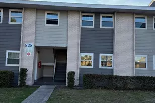 828 Sky Lake Cir, Orlando, FL 32809 - Photo 1