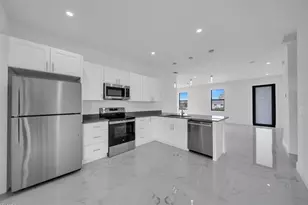 4646 Leonard Blvd S, Lehigh Acres, FL 33973 - Photo 4