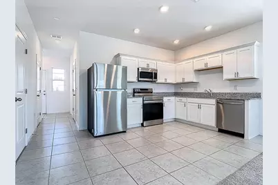 373 Grand Pine Lane, Saint Cloud, FL 34771 - Photo 10