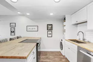 7625 Sun Island Dr S, South Pasadena, FL 33707 - Photo 8