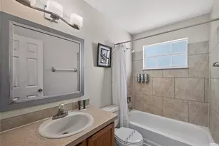 5005 Laguna Bay Cir, Kissimmee, FL 34746 - Photo 16