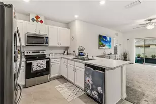 2763 Swooping Sparrow Dr, Saint Cloud, FL 34773 - Photo 14