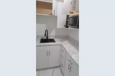 1405 W Rambla Street, Tampa, FL 33612 - Photo 4