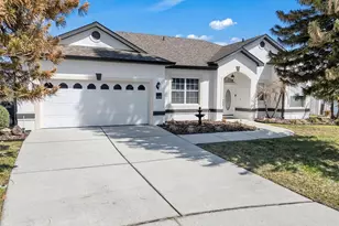 1079 Via Bianca Dr, Davenport, FL 33896 - Photo 1