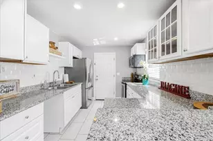 1723 Kentucky Ave, Saint Cloud, FL 34769 - Photo 4