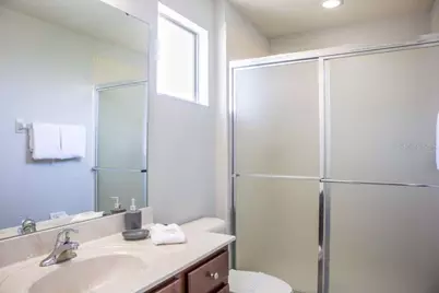 210 Las Fuentes Drive, Kissimmee, FL 34746 - Photo 36