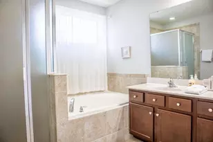 210 Las Fuentes Dr, Kissimmee, FL 34746 - Photo 62