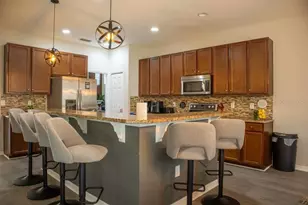 210 Las Fuentes Dr, Kissimmee, FL 34746 - Photo 46