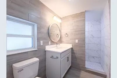 702 Hillsboro Street, Plant City, FL 33563 - Photo 8