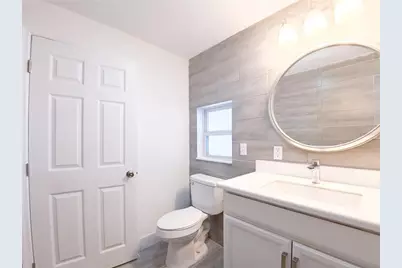 702 Hillsboro Street, Plant City, FL 33563 - Photo 10