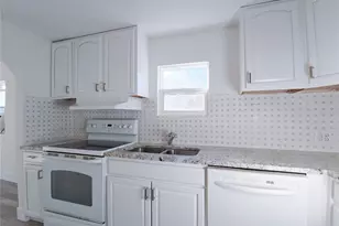 702 Hillsboro St, Plant City, FL 33563 - Photo 6