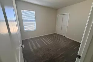 3845 Blue Vale Dr, Davenport, FL 33837 - Photo 16