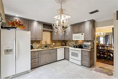 690 Lake Villas Drive, Altamonte Springs, FL 32701 - Photo 2