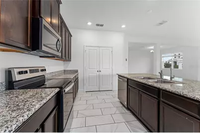 520 Overpool Avenue, Davenport, FL 33896 - Photo 8