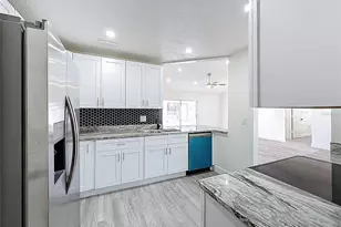 5730 Southwind Dr, Mulberry, FL 33860 - Photo 14