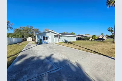 1621 17th Street E, Bradenton, FL 34208 - Photo 2
