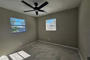 1621 17th St E, Bradenton, FL 34208 - Photo 18