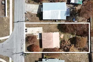 323 W 9th St, Frostproof, FL 33843 - Photo 12