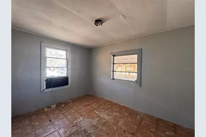 323 W 9th Street, Frostproof, FL 33843 - Photo 4