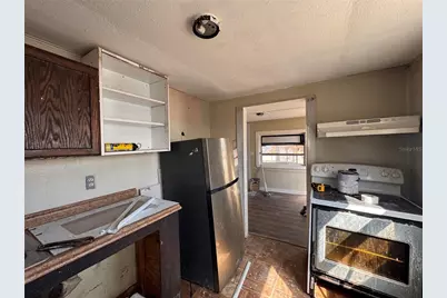 323 W 9th Street, Frostproof, FL 33843 - Photo 6