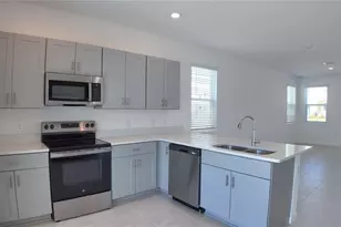 3191 Skyline Loop, Kissimmee, FL 34758 - Photo 4