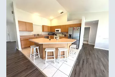 106 Eagle Point Boulevard, Auburndale, FL 33823 - Photo 2