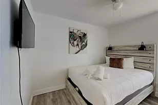 7326 Lake Floy Cir, Orlando, FL 32819 - Photo 10