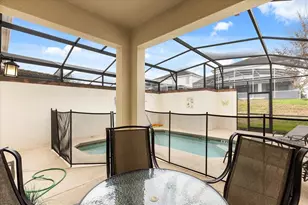 9075 Dogleg Dr, Davenport, FL 33896 - Photo 4