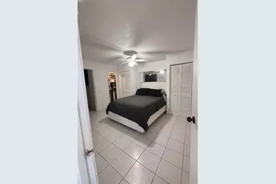 8760 NW 21st Street, Sunrise, FL 33322 - Photo 12