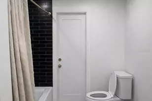 8760 NW 21st St, Sunrise, FL 33322 - Photo 18