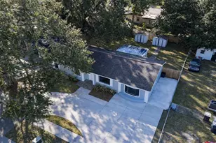 720 Swiss Dr, Lakeland, FL 33810 - Photo 4