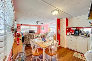 411 Tropic Dr W, Palmetto, FL 34221 - Photo 12