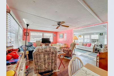 411 Tropic Drive W, Palmetto, FL 34221 - Photo 8