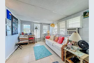 411 Tropic Drive W, Palmetto, FL 34221 - Photo 4