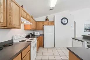 1202 Winding Cypress Ct, Kissimmee, FL 34746 - Photo 12