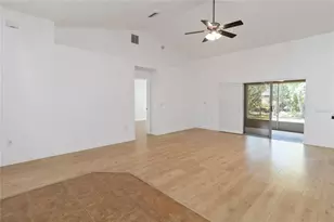 2410 Bar Lou Ct, Saint Cloud, FL 34771 - Photo 6